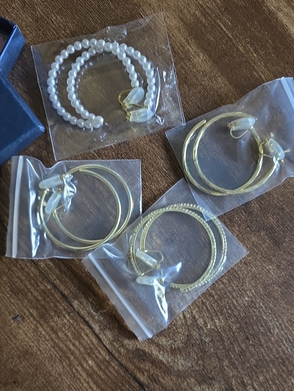 NIB! 4 Pairs Of Various Hoop Earrings